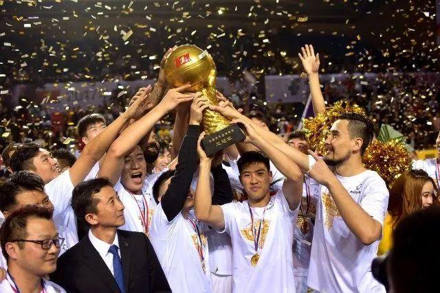 姚明是时代背锅侠吗